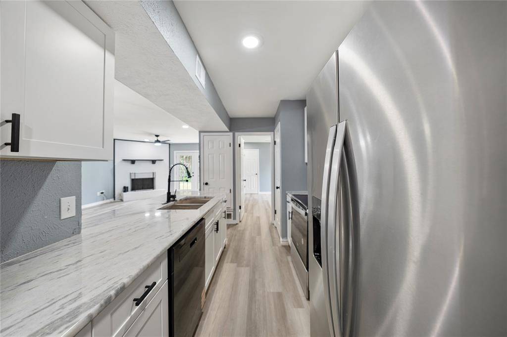 2517 Clearwood Drive, Arlington, TX 76014