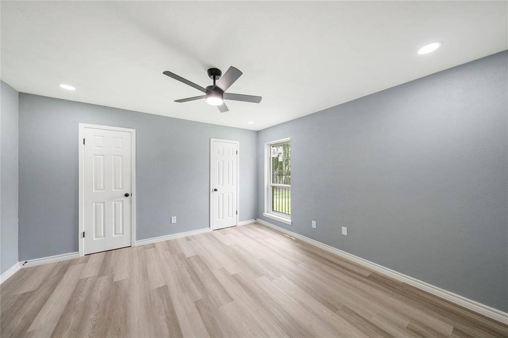 2517 Clearwood Drive, Arlington, TX 76014