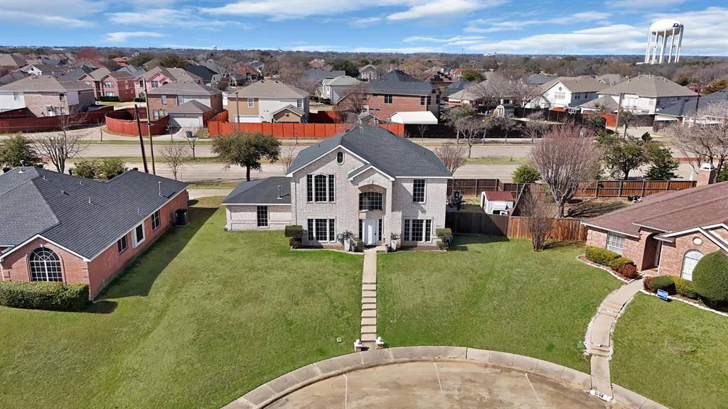 745 Woodridge Drive, Desoto, TX 75115