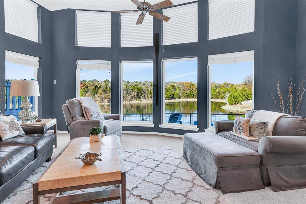 131 Greenway Bend, Pottsboro, TX 75076