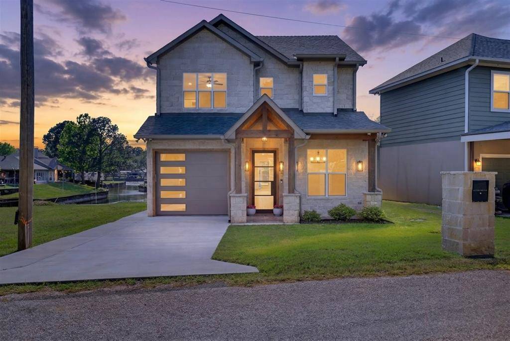 131 Hilltop Drive, Trinidad, TX 75163