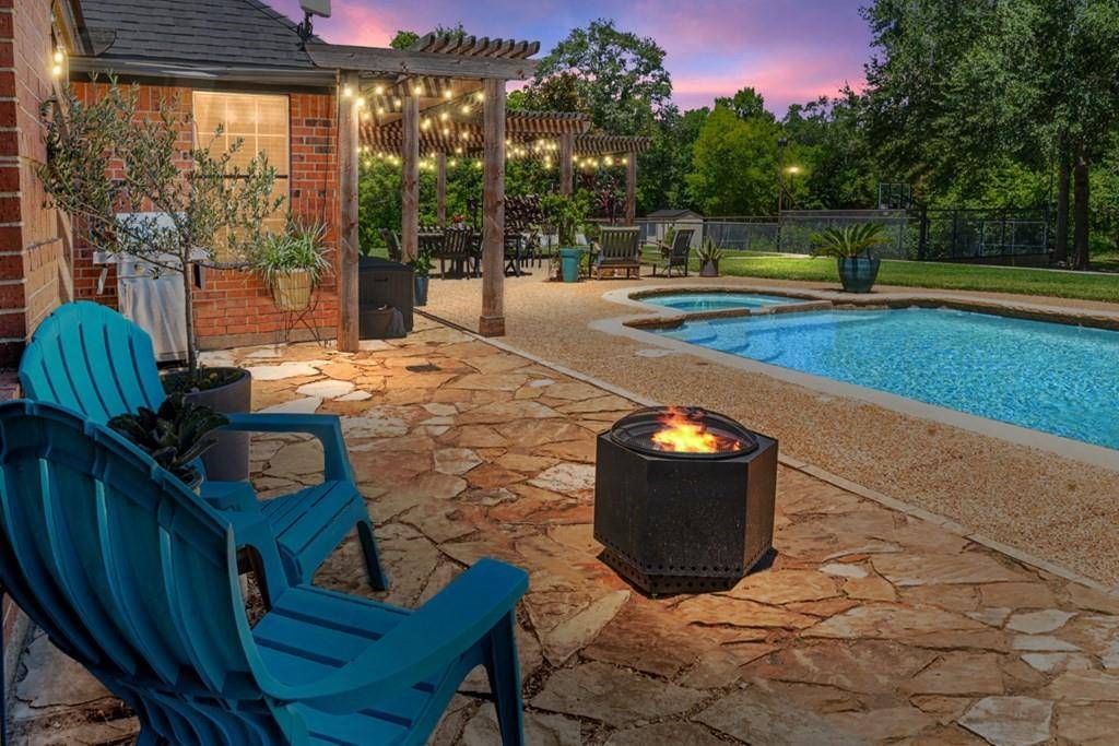 1933 Vz County Road 2721, Mabank, TX 75147