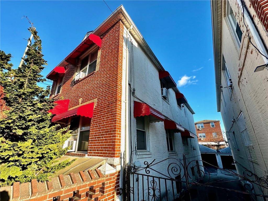 165 28th AVE, Brooklyn, NY 11214