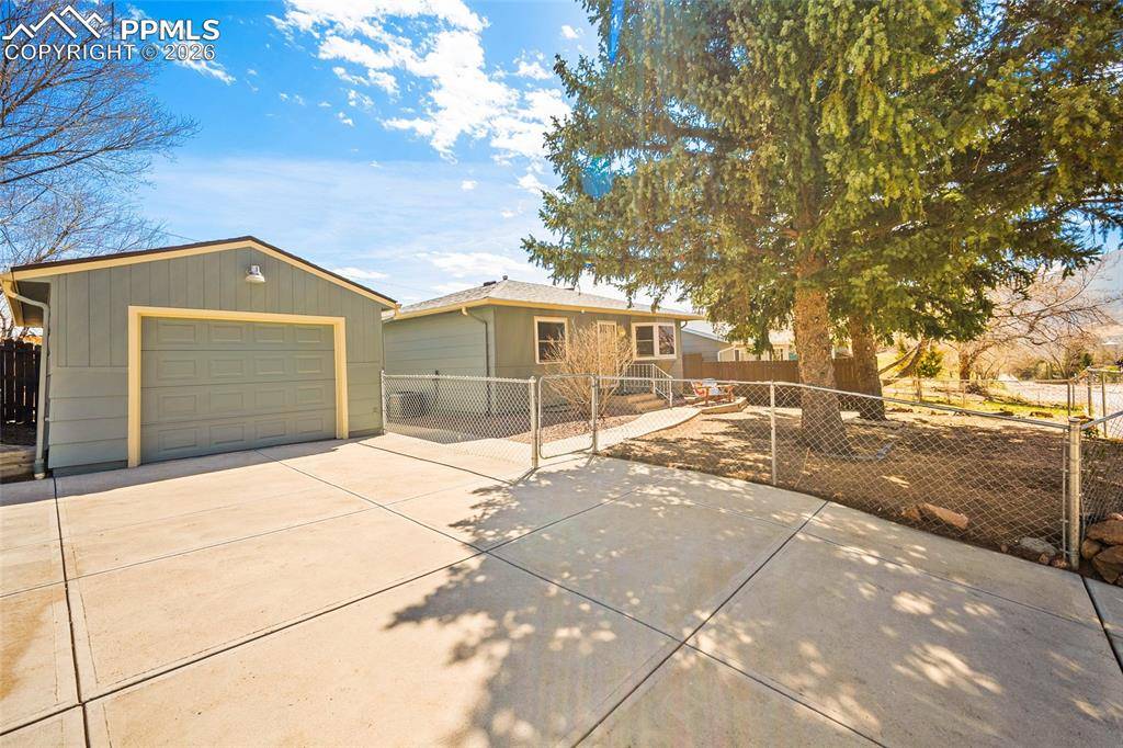 713 N 23rd ST, Colorado Springs, CO 80904