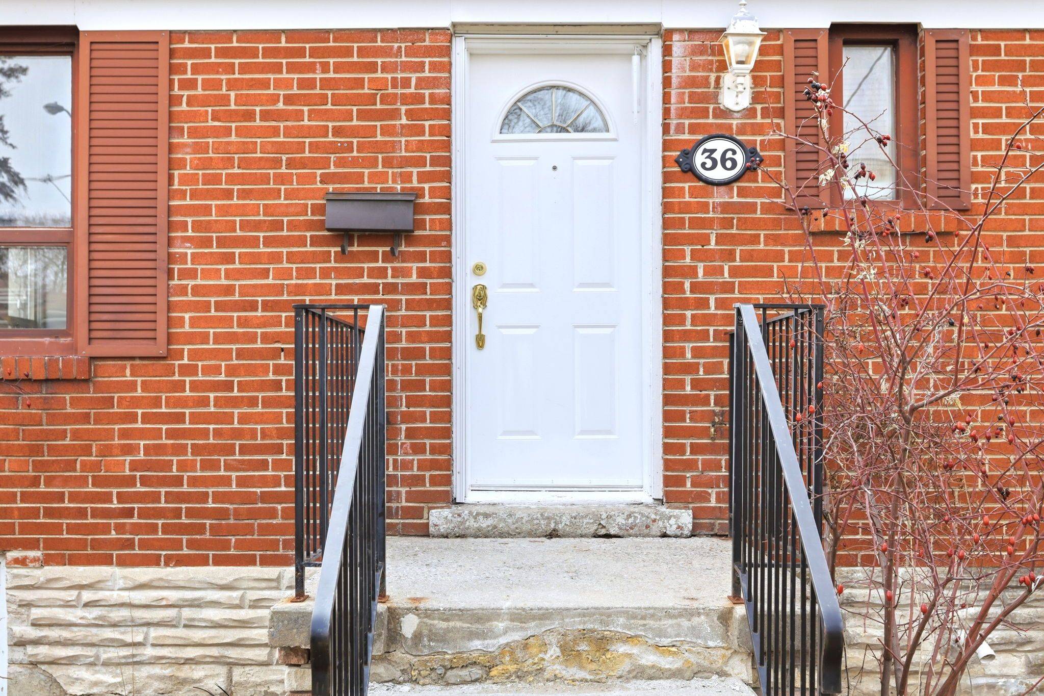 36 Cobden ST, Toronto C07, ON M2R 1S2