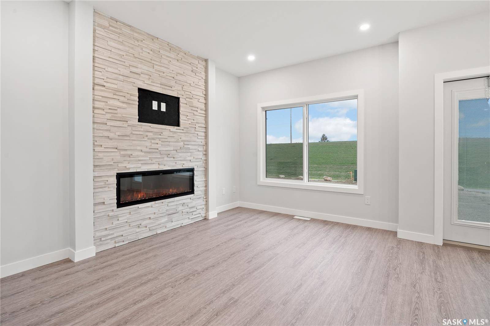 3081 Green Turtle ROAD, Regina, SK S4V 4E5