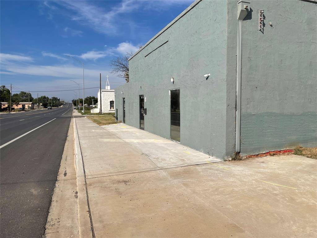 518 N Breckenridge Avenue, Breckenridge, TX 76424