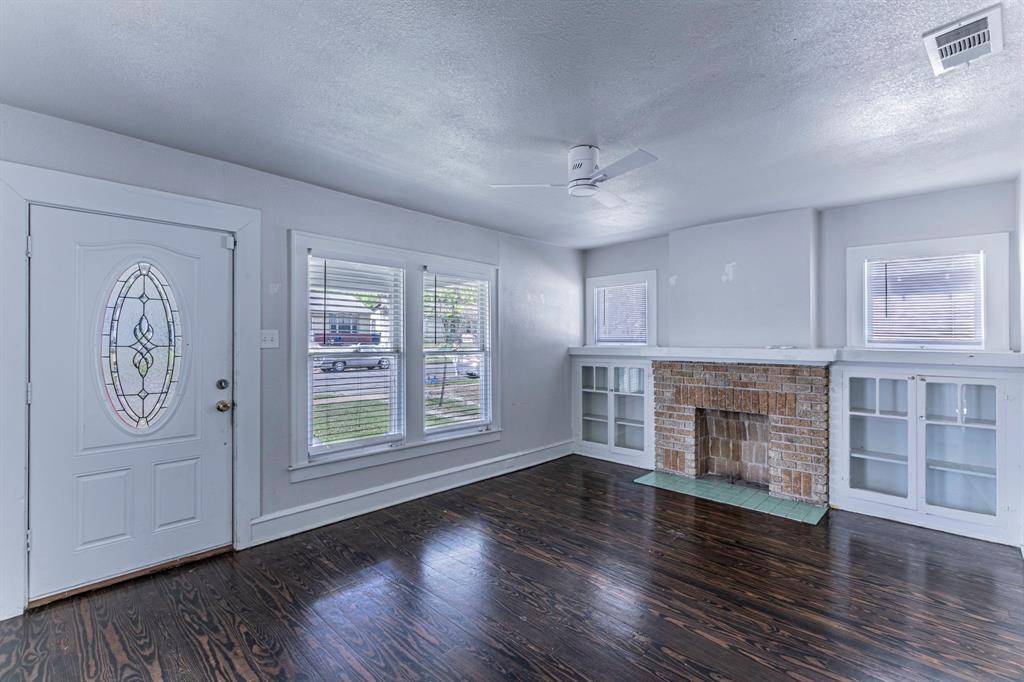 2914 E Edmond, Waco, TX 76707