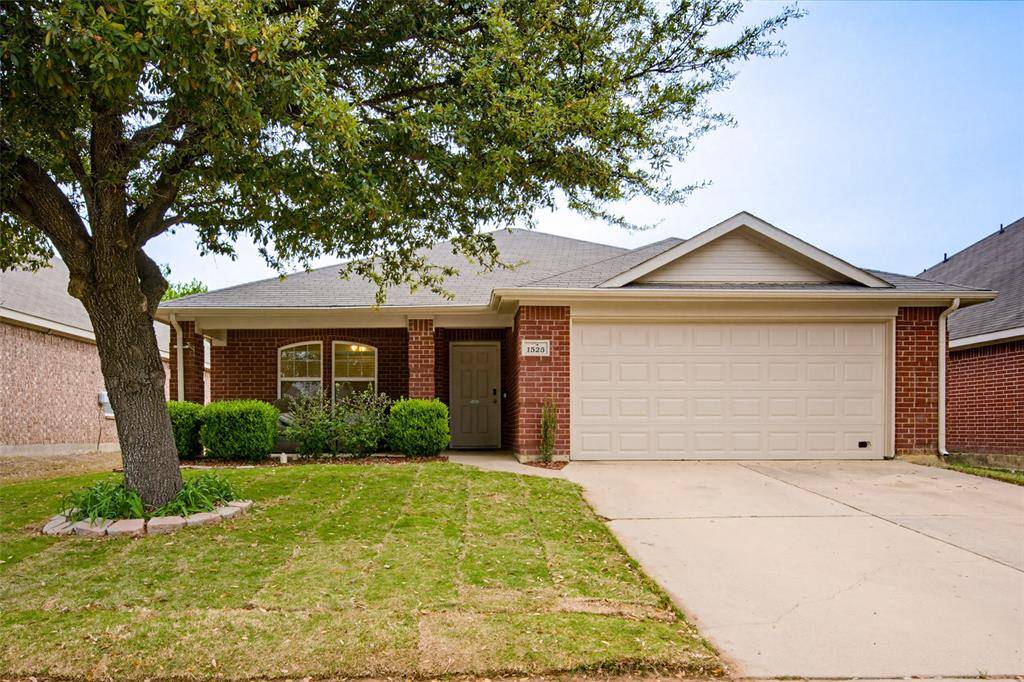 1525 Wickham Drive, Burleson, TX 76028