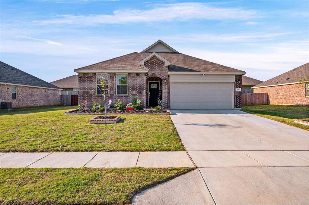 1312 Pistachio Drive, Azle, TX 76020