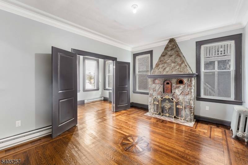 135 Tremont Ave, East Orange City, NJ 07018