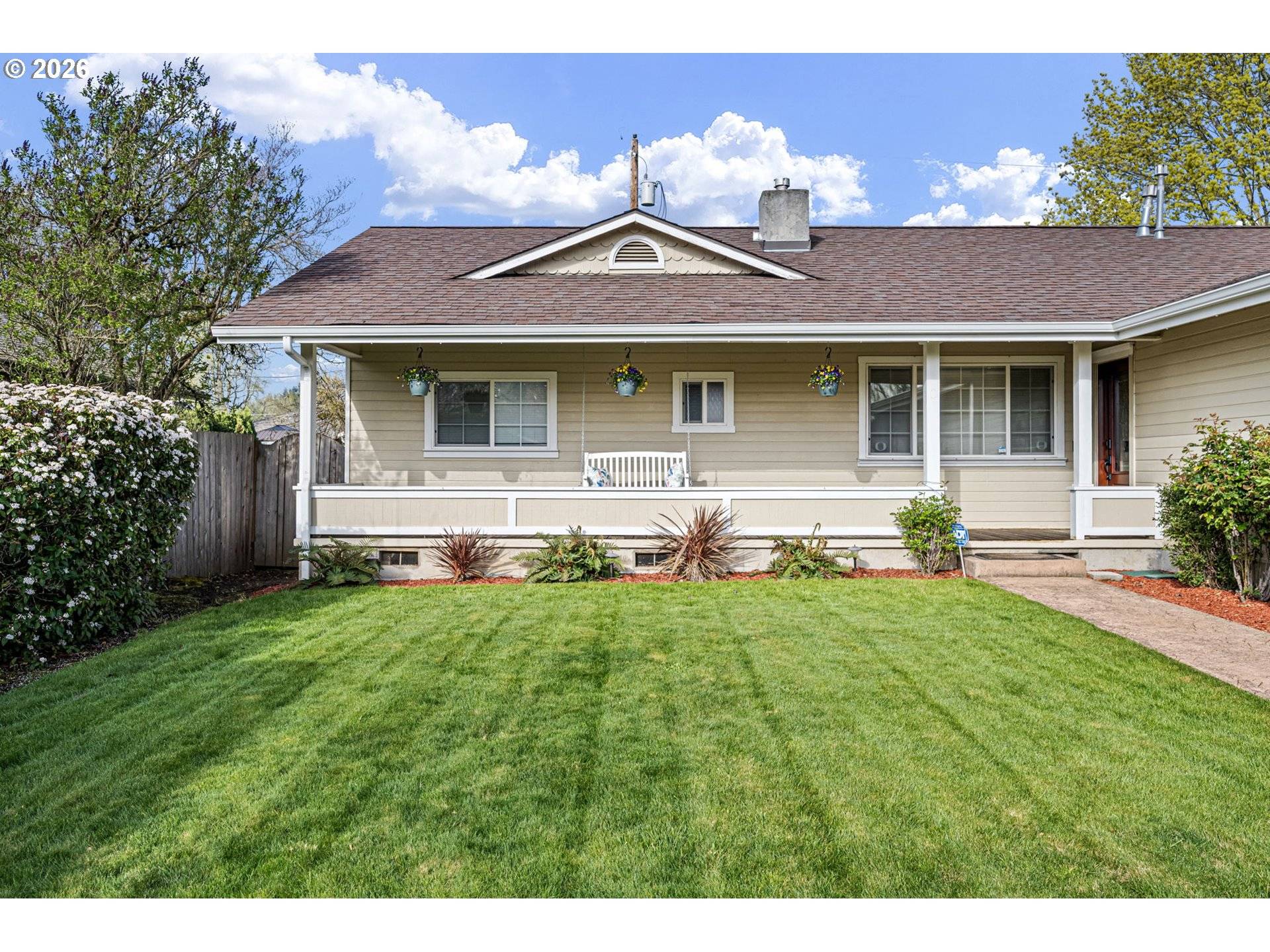 280 ROAN DR, Eugene, OR 97401