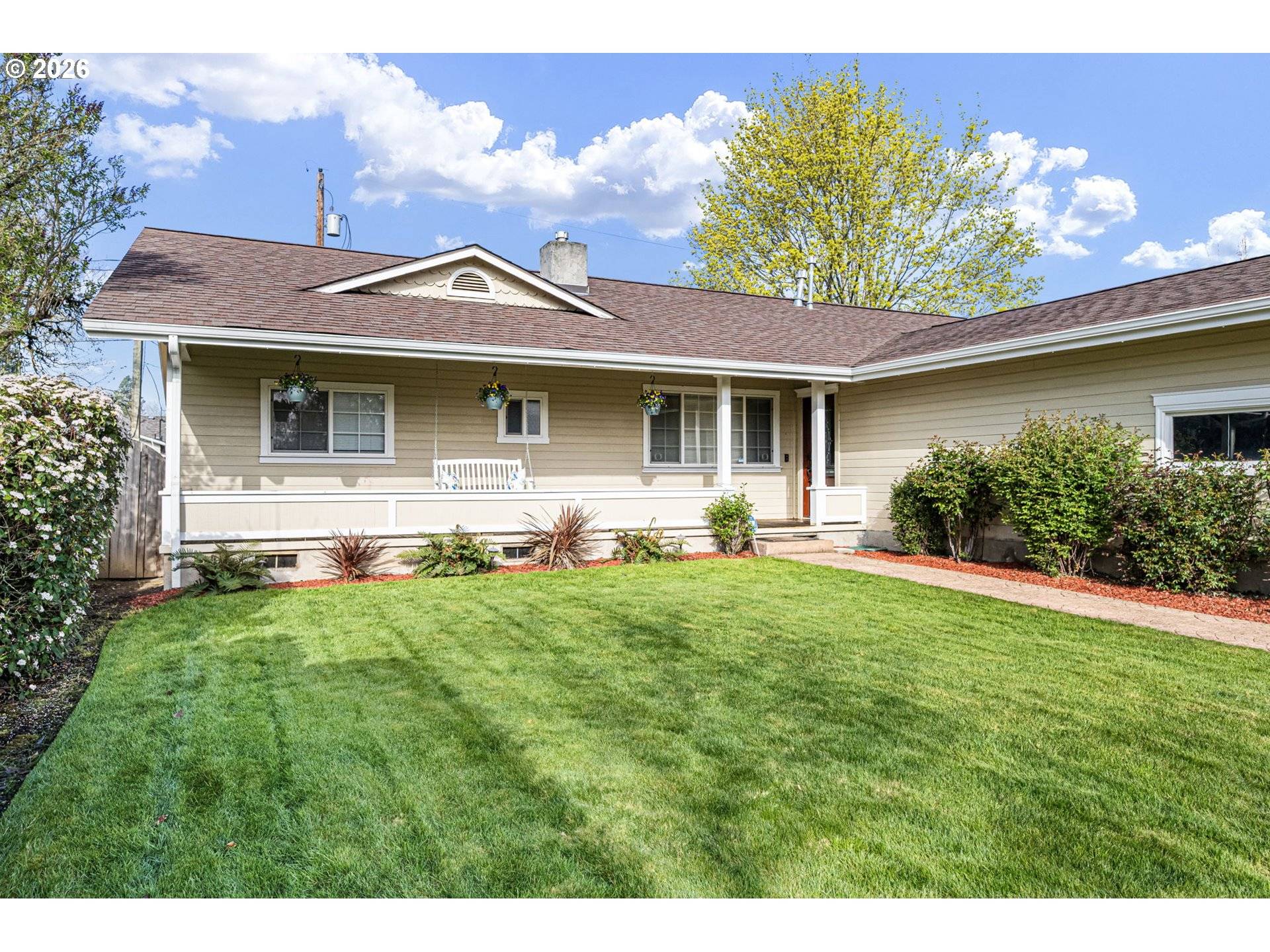 280 ROAN DR, Eugene, OR 97401