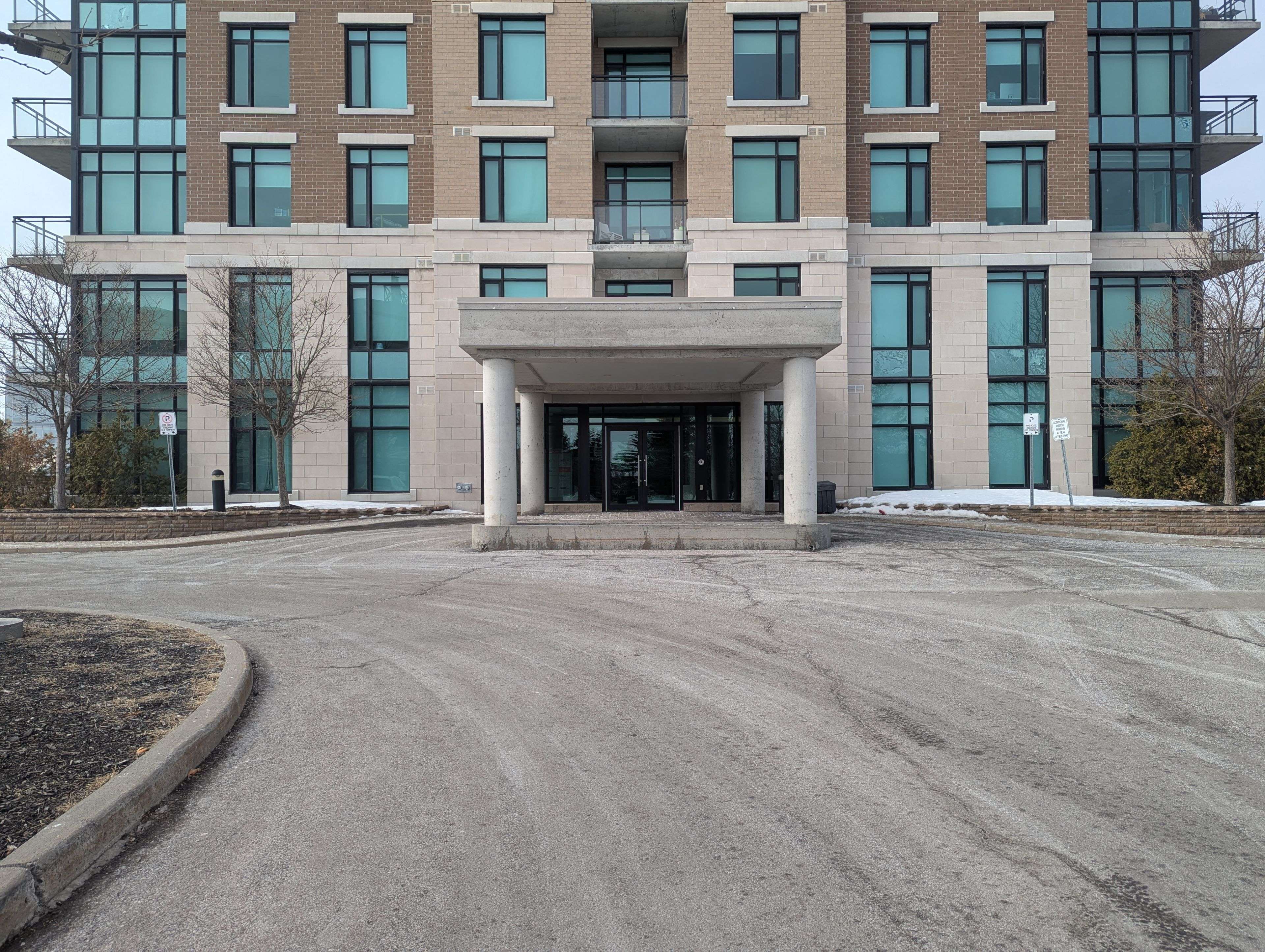 100 Roger Guindon AVE #402, Alta Vista And Area, ON K1G 3Z7