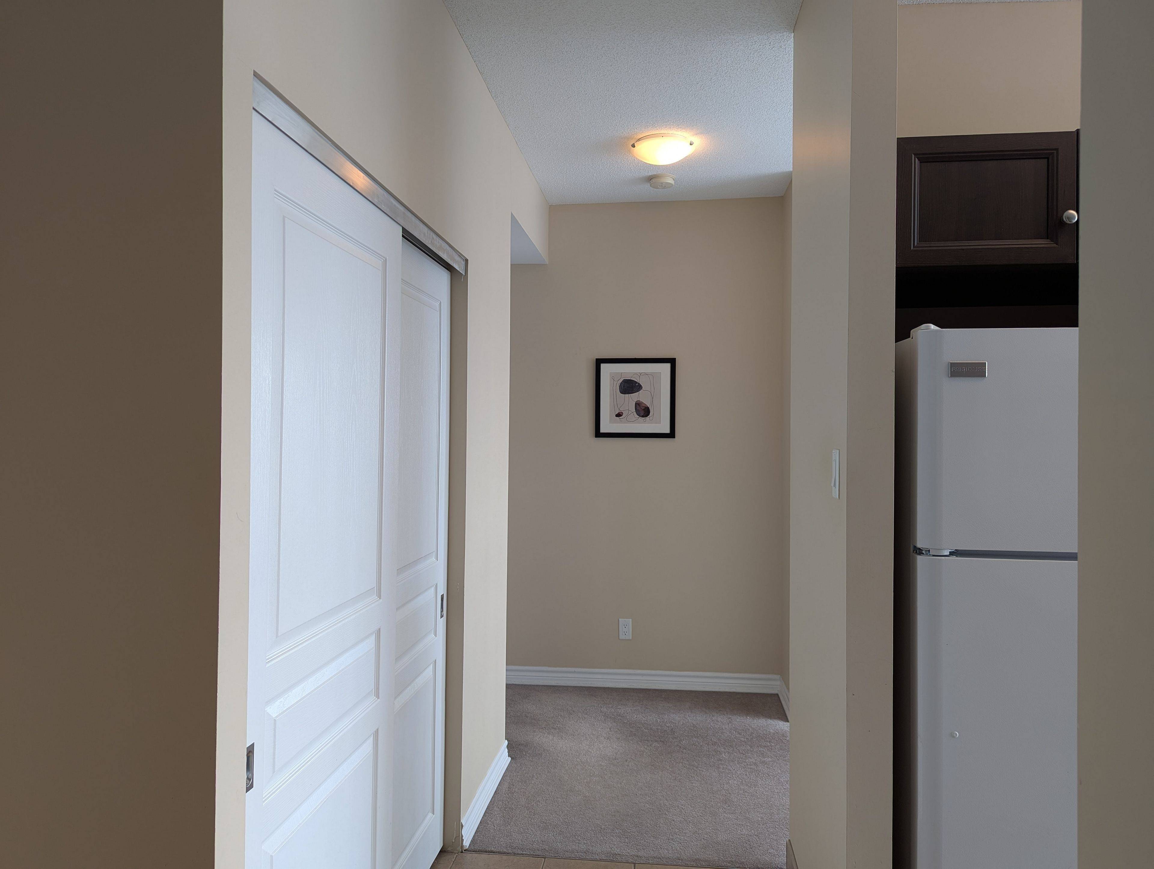 100 Roger Guindon AVE #402, Alta Vista And Area, ON K1G 3Z7