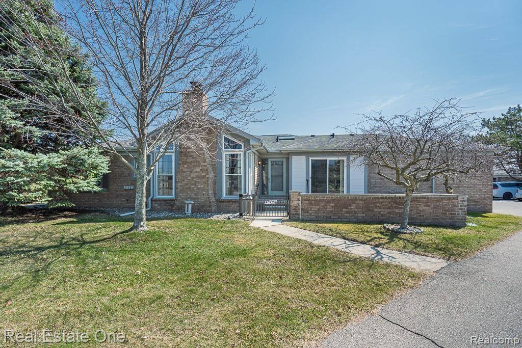 48790 Mill Bank CT, Shelby Charter Township, MI 48315