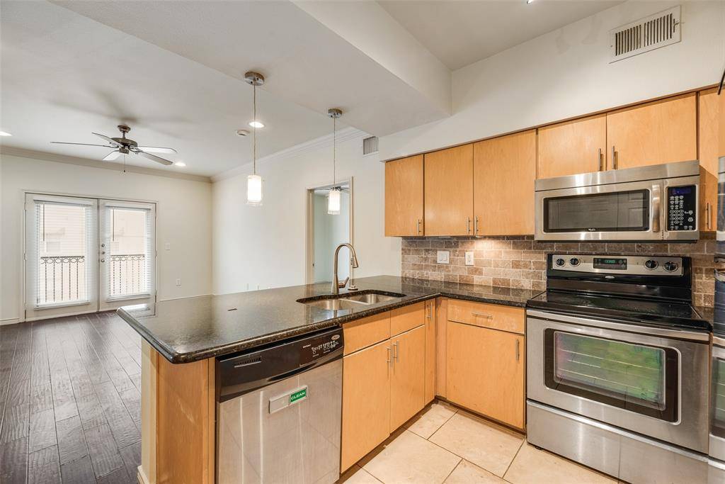 3102 Kings Road #2204, Dallas, TX 75219