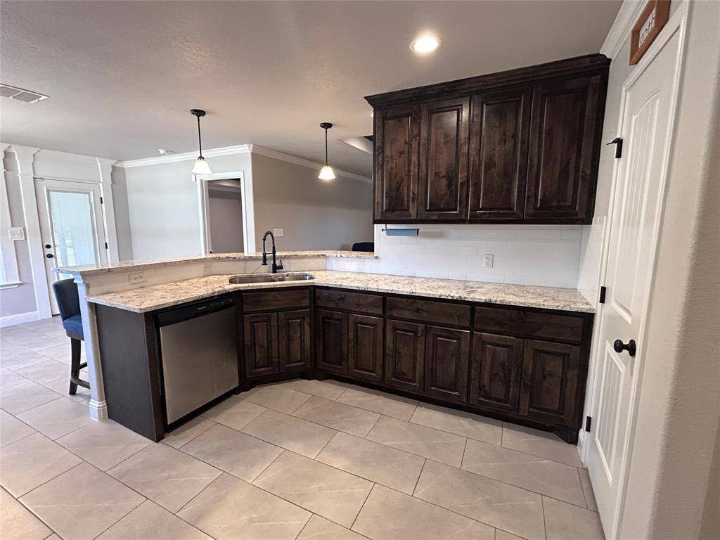 5416 Belaire Circle, Granbury, TX 76048