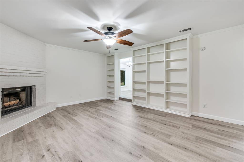 732 Danvers Lane, Mansfield, TX 76063