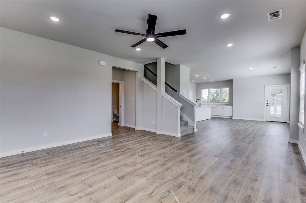 6818 Florence Drive, Midlothian, TX 76065