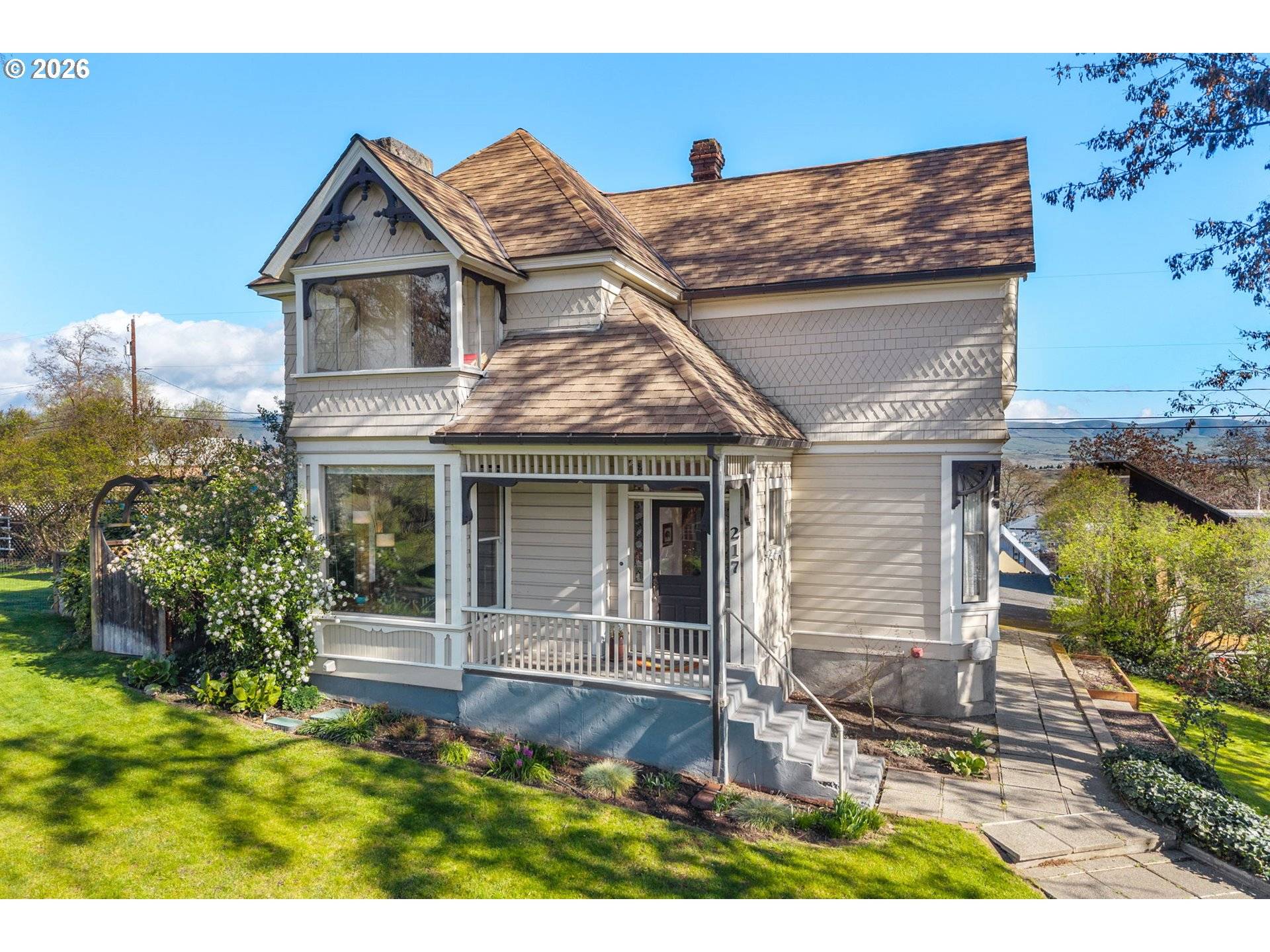 217 W 8TH ST, The Dalles, OR 97058