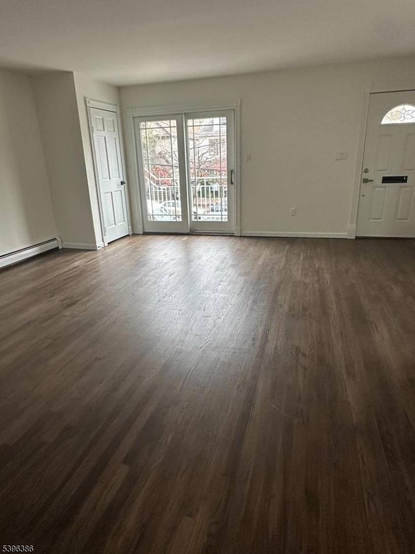 25 E 34Th St, Bayonne City, NJ 07002