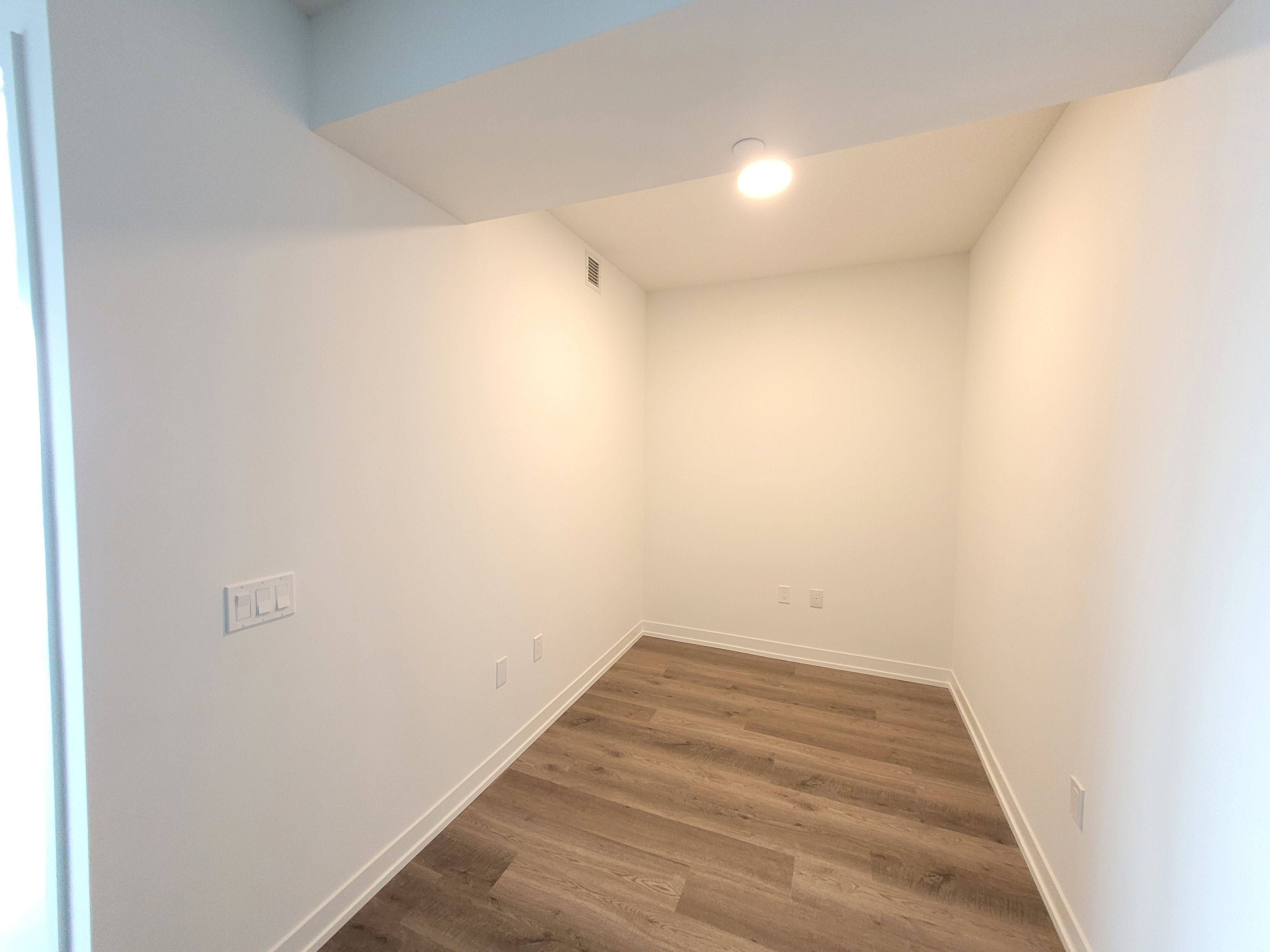 195 Commerce ST #2710, Vaughan, ON L4K 0P9