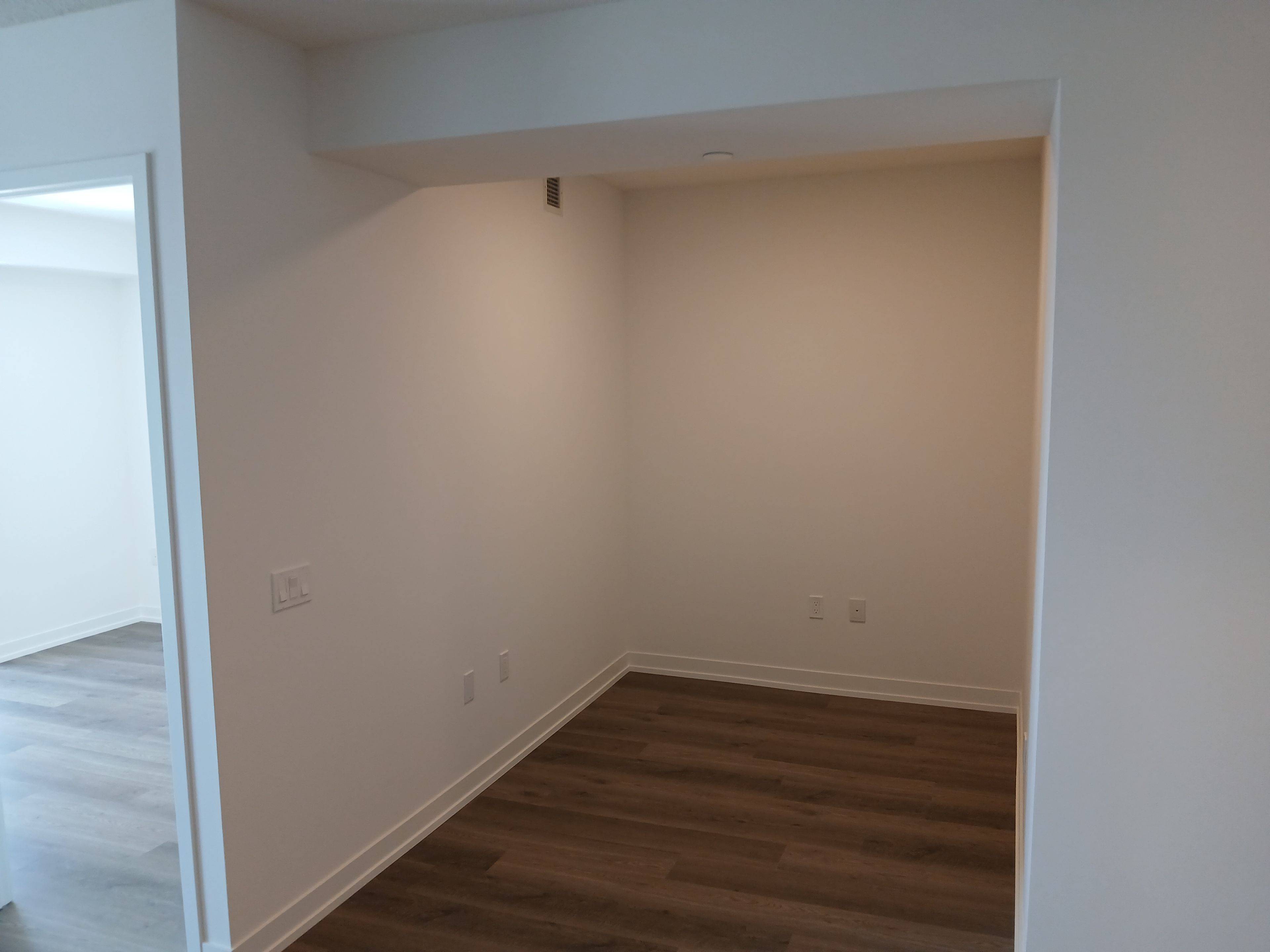 195 Commerce ST #2710, Vaughan, ON L4K 0P9