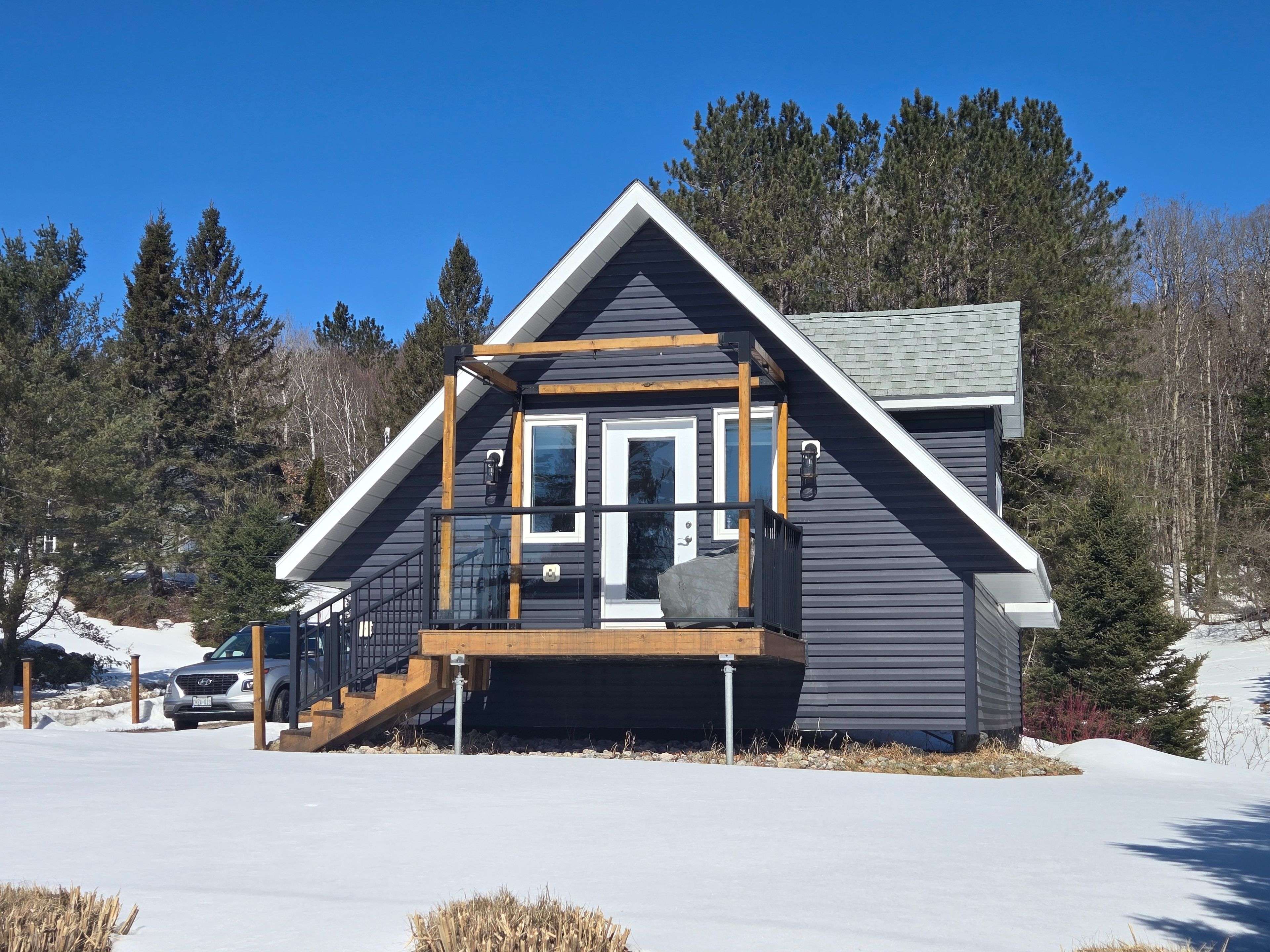 141 Hwy 520 HWY, Armour, ON P0A 1C0