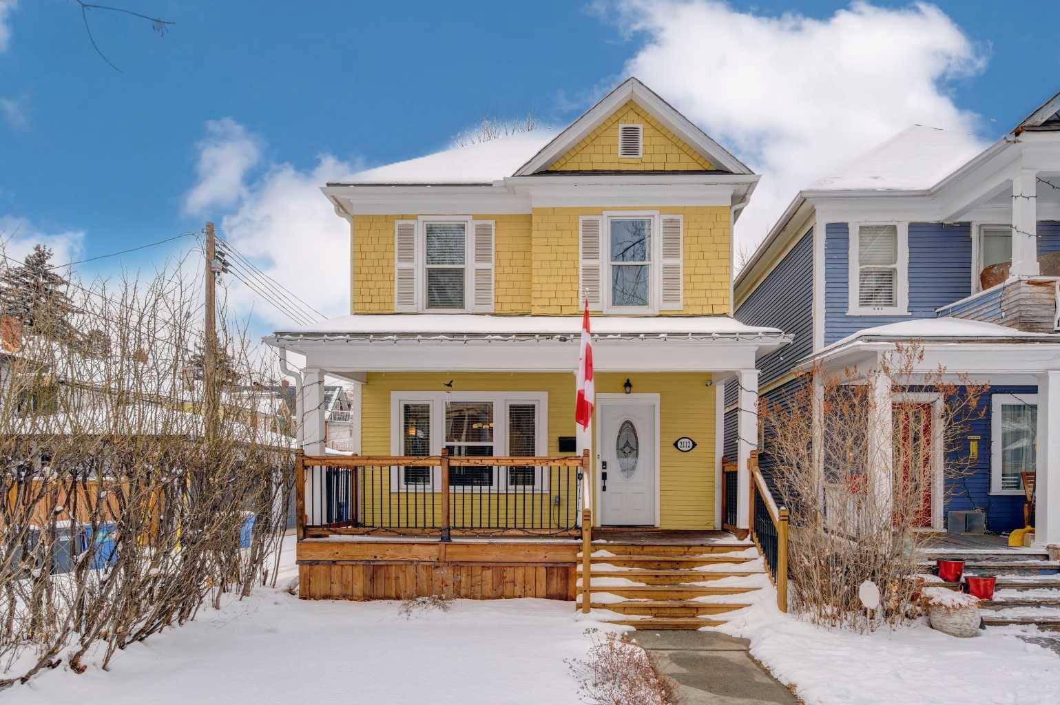 2112 Cliff ST SW, Calgary, AB T2S 2G3