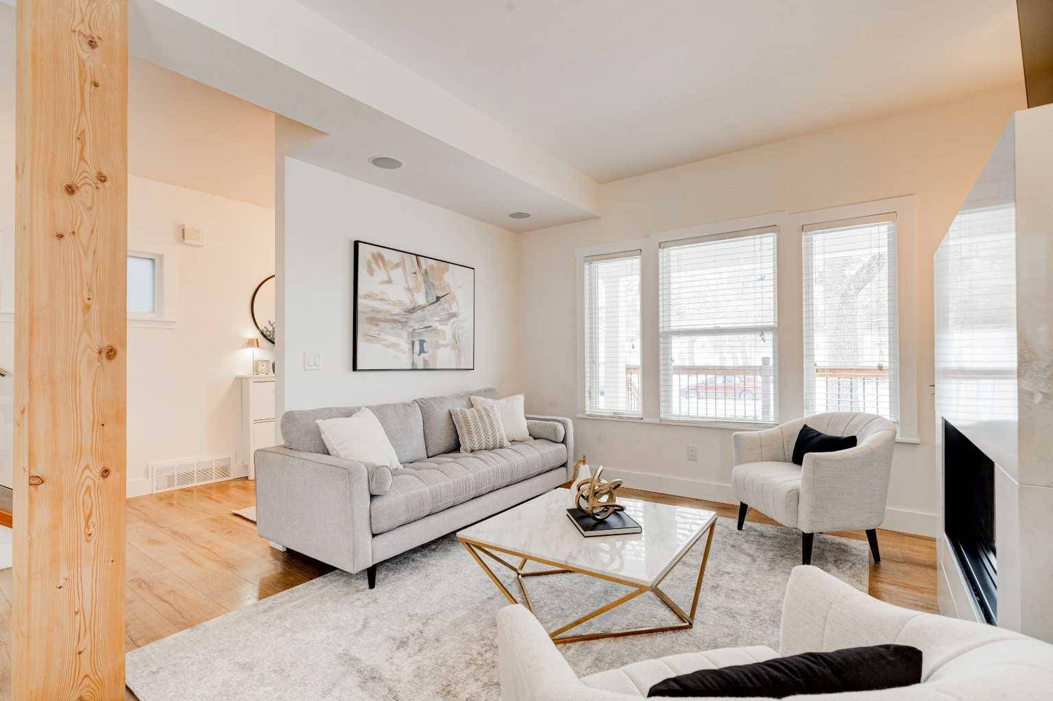 2112 Cliff ST SW, Calgary, AB T2S 2G3