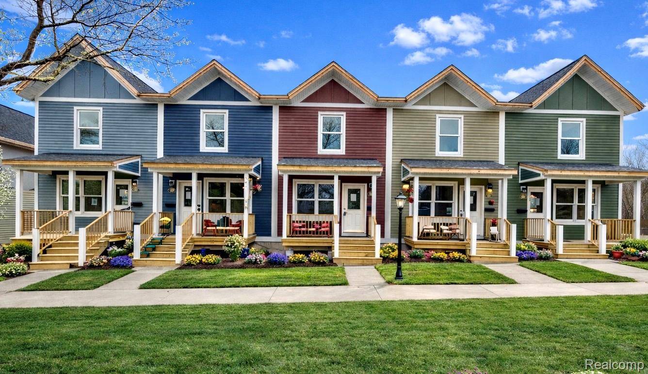 221 N Grove ST #6, Ypsilanti, MI 48198