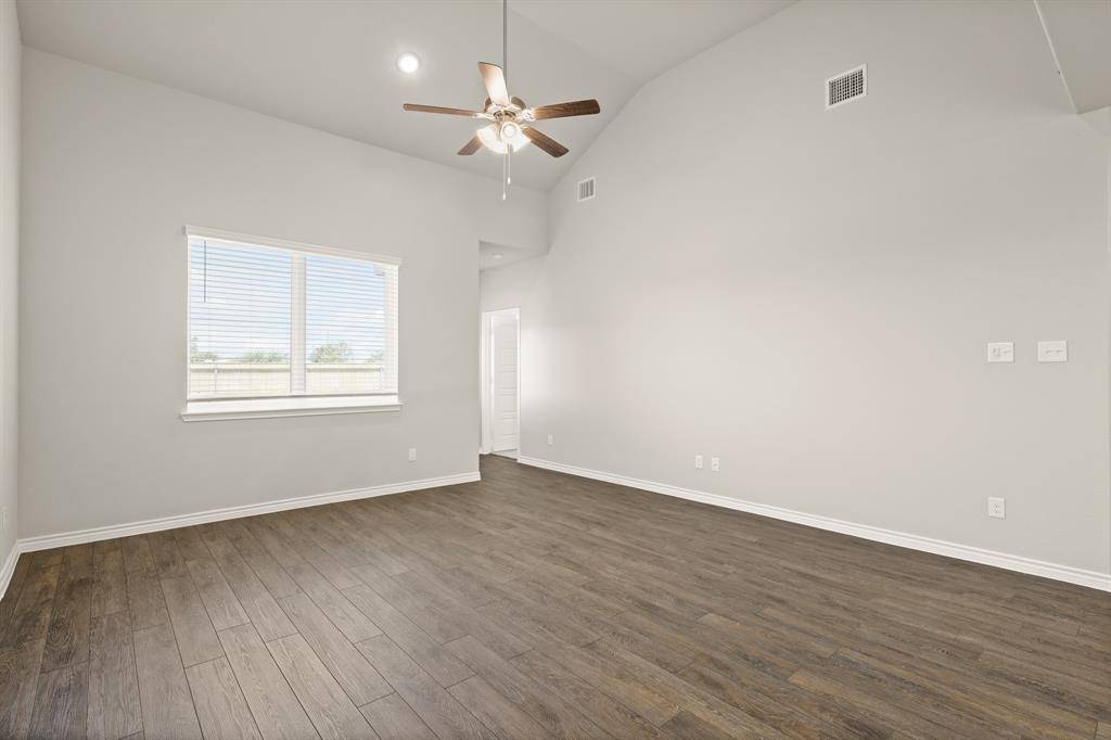 9228 Union Pacific Drive, Fort Worth, TX 76036