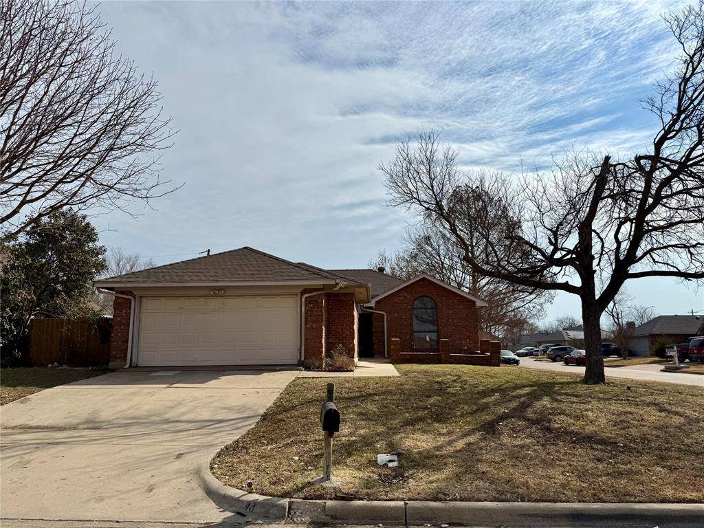 6115 Meadowside Trail, Arlington, TX 76017