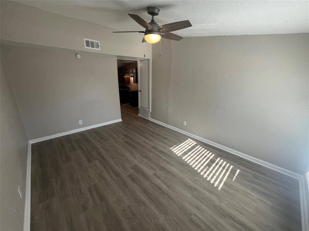 607 E Miller Road, Garland, TX 75041