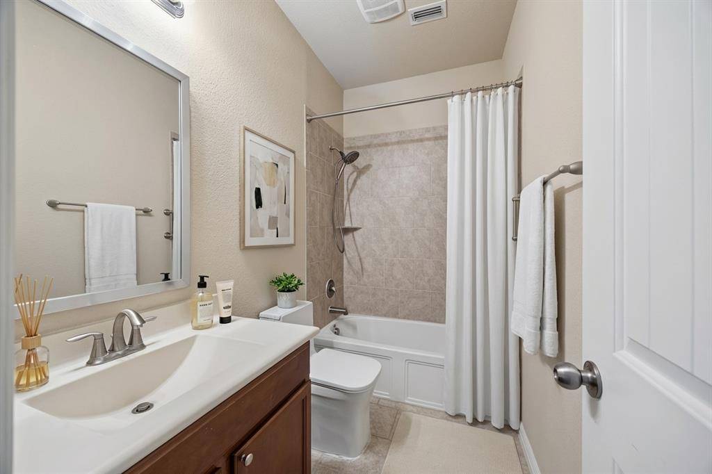 11813 Parade Drive, Frisco, TX 75036