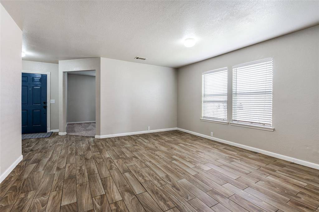 9013 Sagebrush Trail, Cross Roads, TX 76227