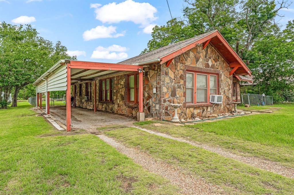 509 W Reynosa Avenue, De Leon, TX 76444