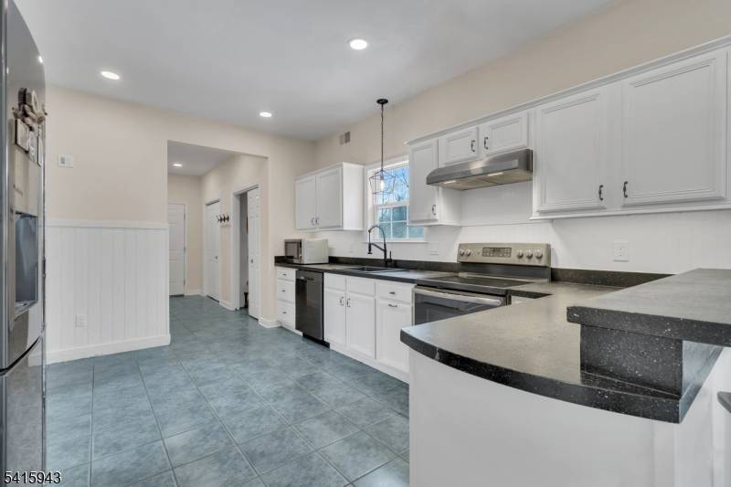 81 Ridge Rd, Independence Twp., NJ 07840