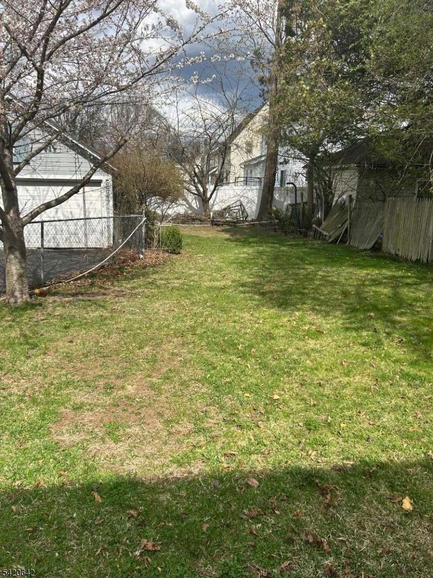 606 N Washington Ave, Dunellen Boro, NJ 08812