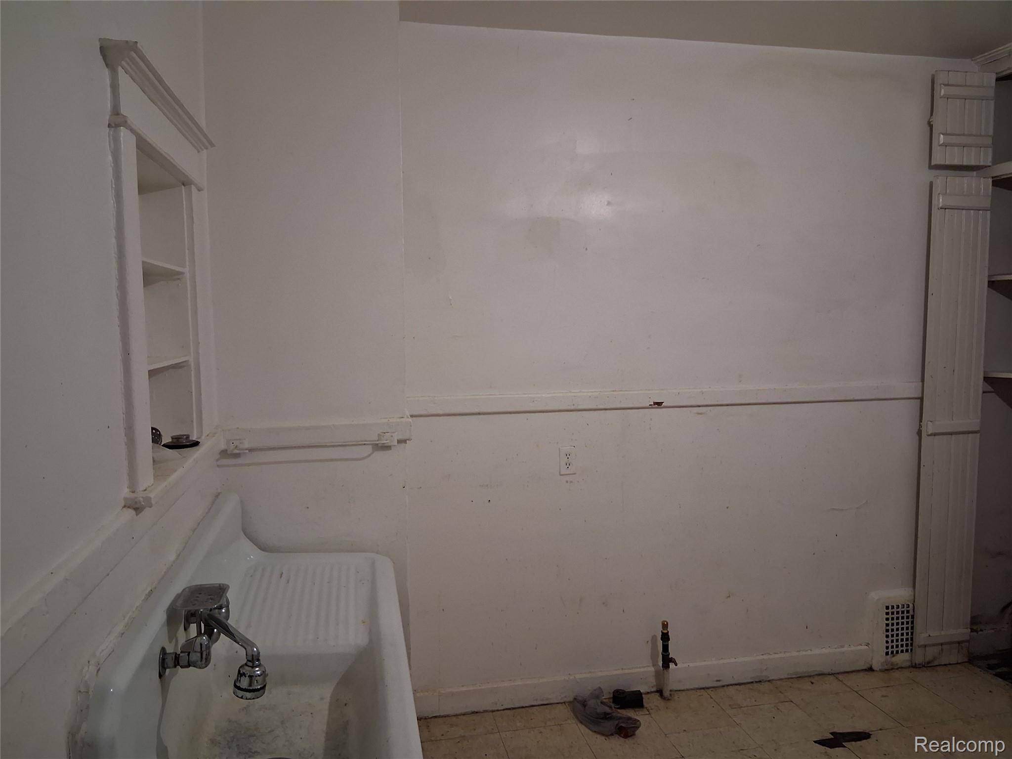 1475-1477 W Euclid ST, Detroit, MI 48206