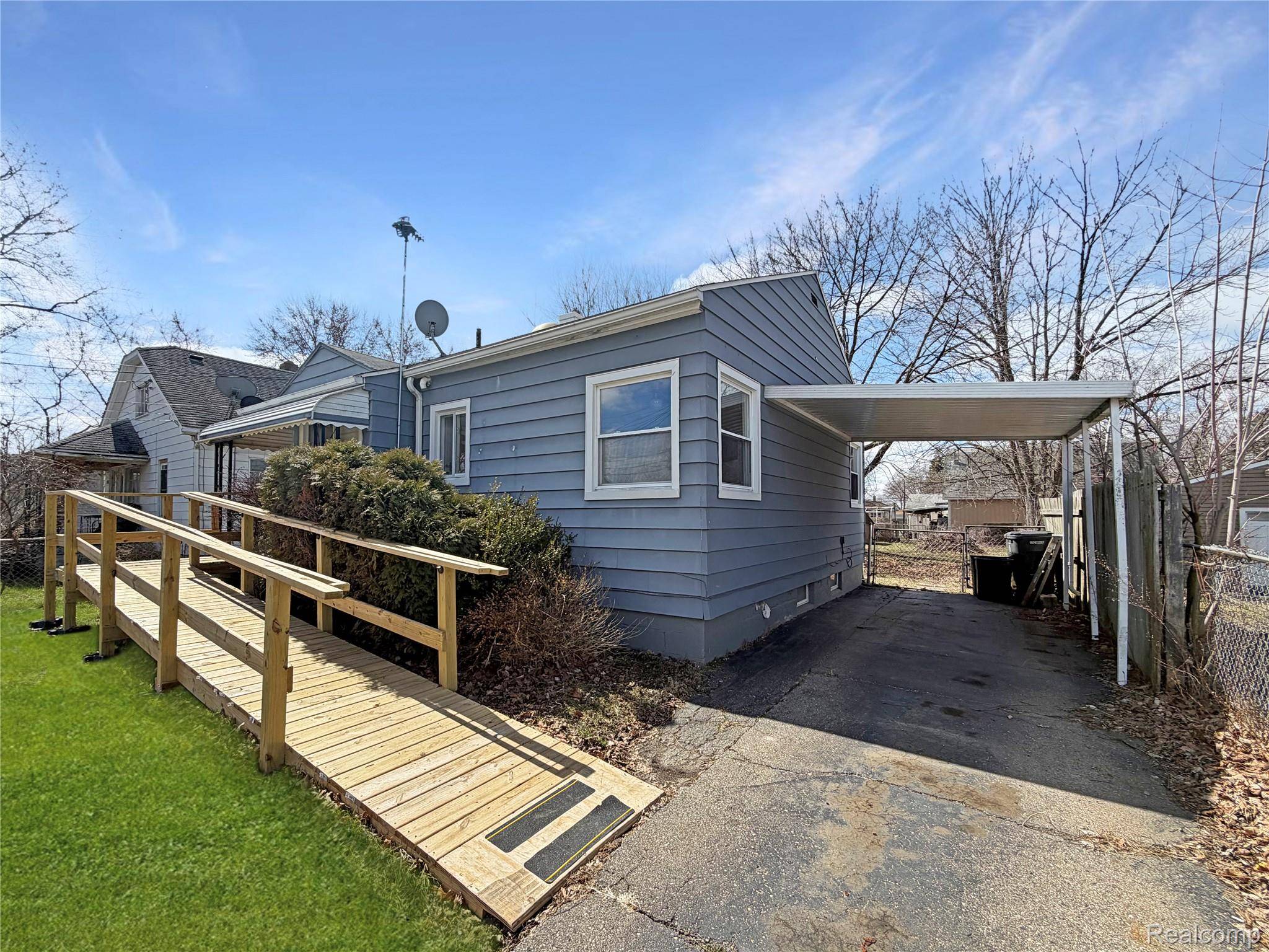 1034 Meida ST, Flintcity_genesee, MI 48532