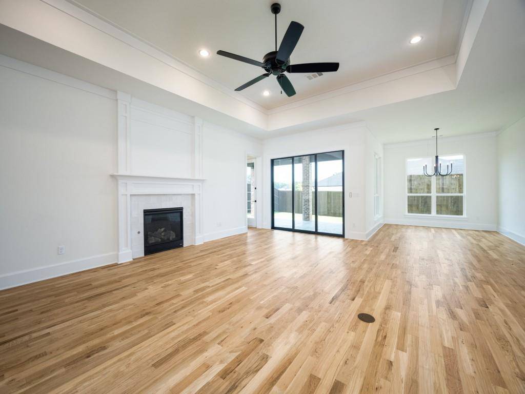 301 FAIRMOUNT, Denton, TX 76210
