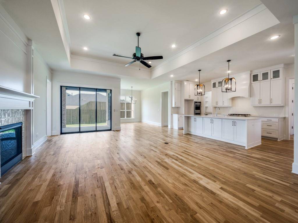301 FAIRMOUNT, Denton, TX 76210
