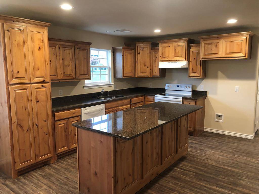 315 Water Street, Whitesboro, TX 76273