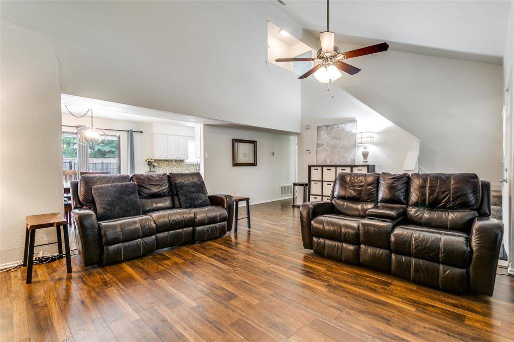 1917 Maxwell Drive, Lewisville, TX 75077