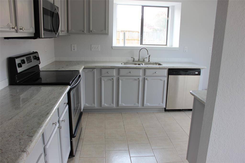 812 Shannon Drive, Plano, TX 75025