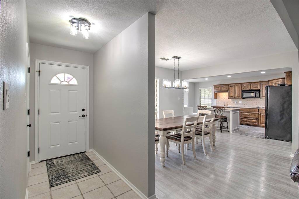 101 Wasco Cove, Gainesville, TX 76240