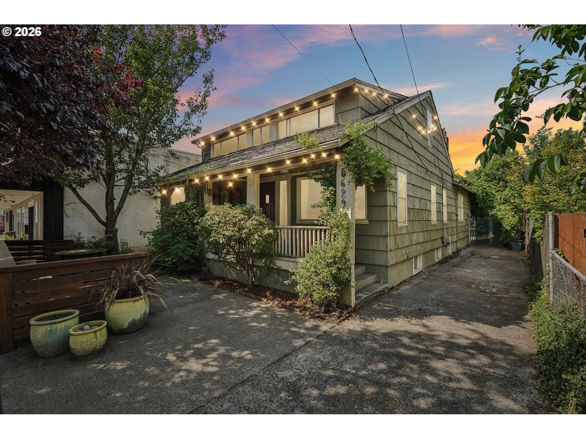 5629 SE CENTER ST, Portland, OR 97206