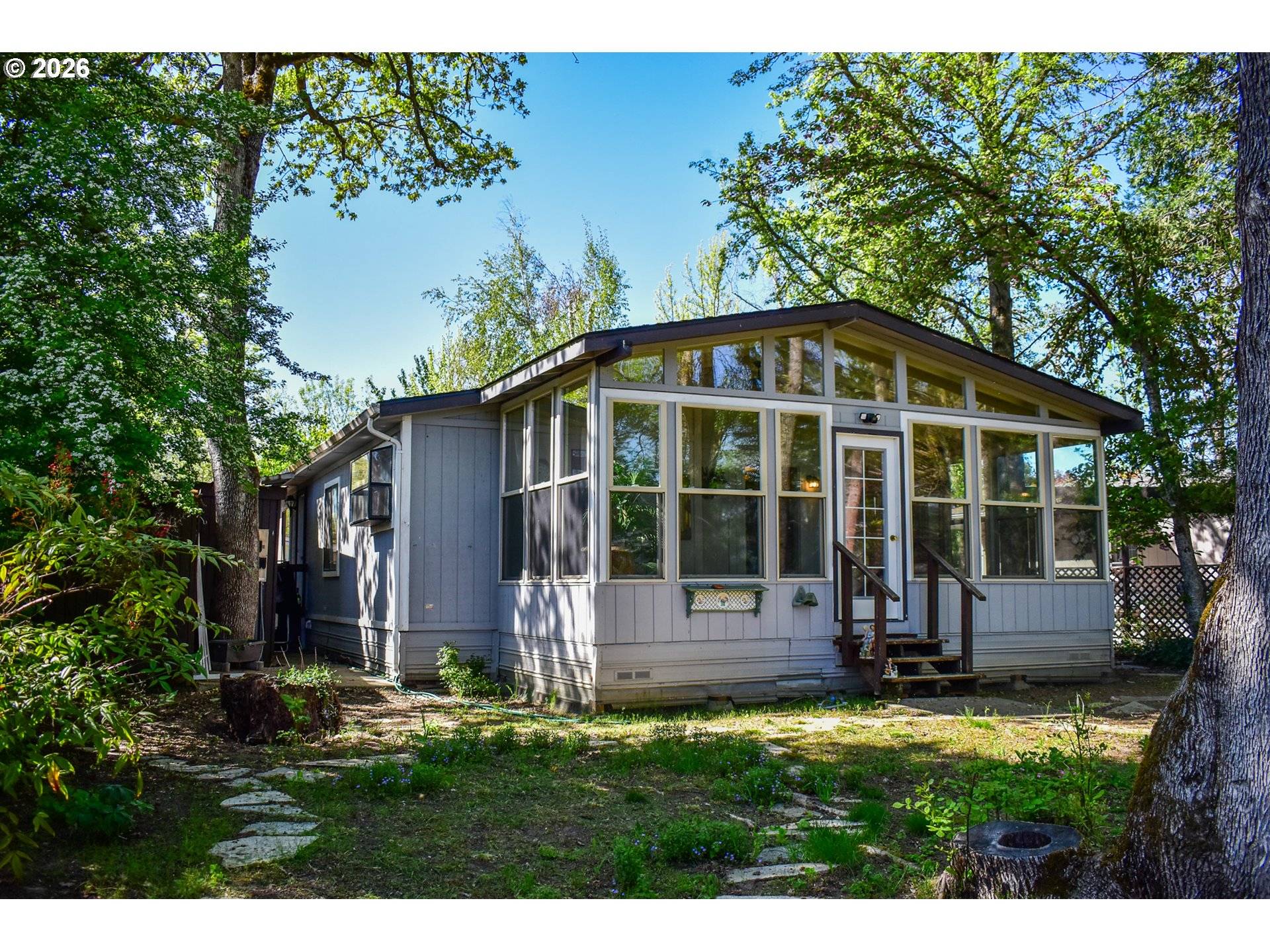 1055 N 5TH ST #74, Jacksonville, OR 97530